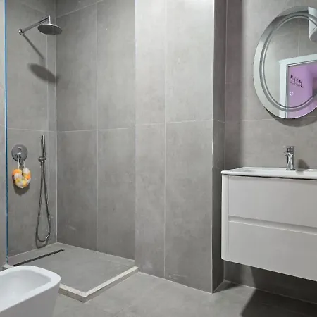 Ades Apartmán *