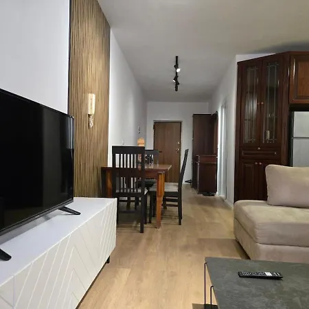 Ades Apartmán *